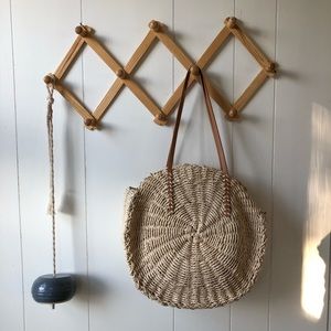 Melie Bianco Round woven bag